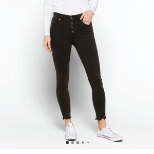 Madewell Petite 9” High-Rise Skinny Jeans in Black